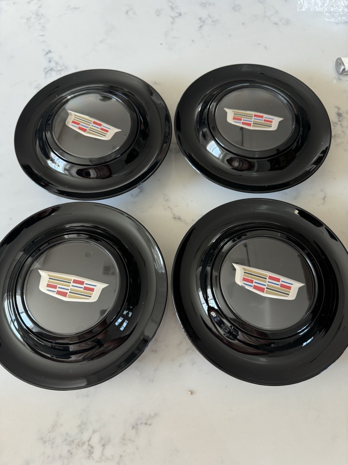 SET OF 4 Cadillac Floating Black Center Caps Wheel Hub Caps Spin 7.2 Inch 182mm