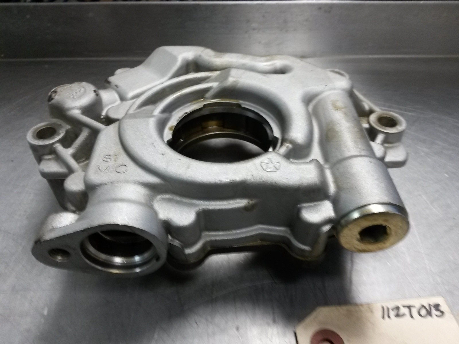 Engine Oil Pump For 13-15 Ram 2500 5.7