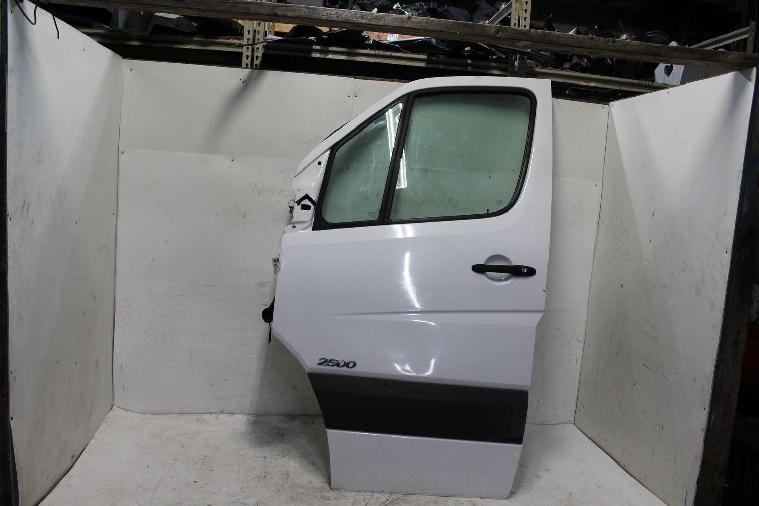 Front Door MERCEDES SPRINTER 25 Left 10 11 12 13 14 15 16 17 18
