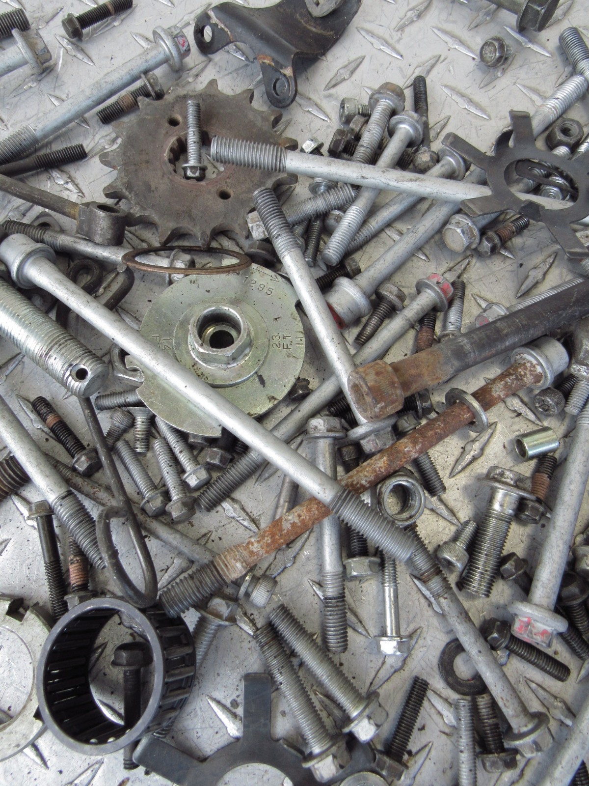 2000 00 KAWASAKI ZX750P ZX 750P ZX7R NINJA ENGINE MISC BOLTS LOT