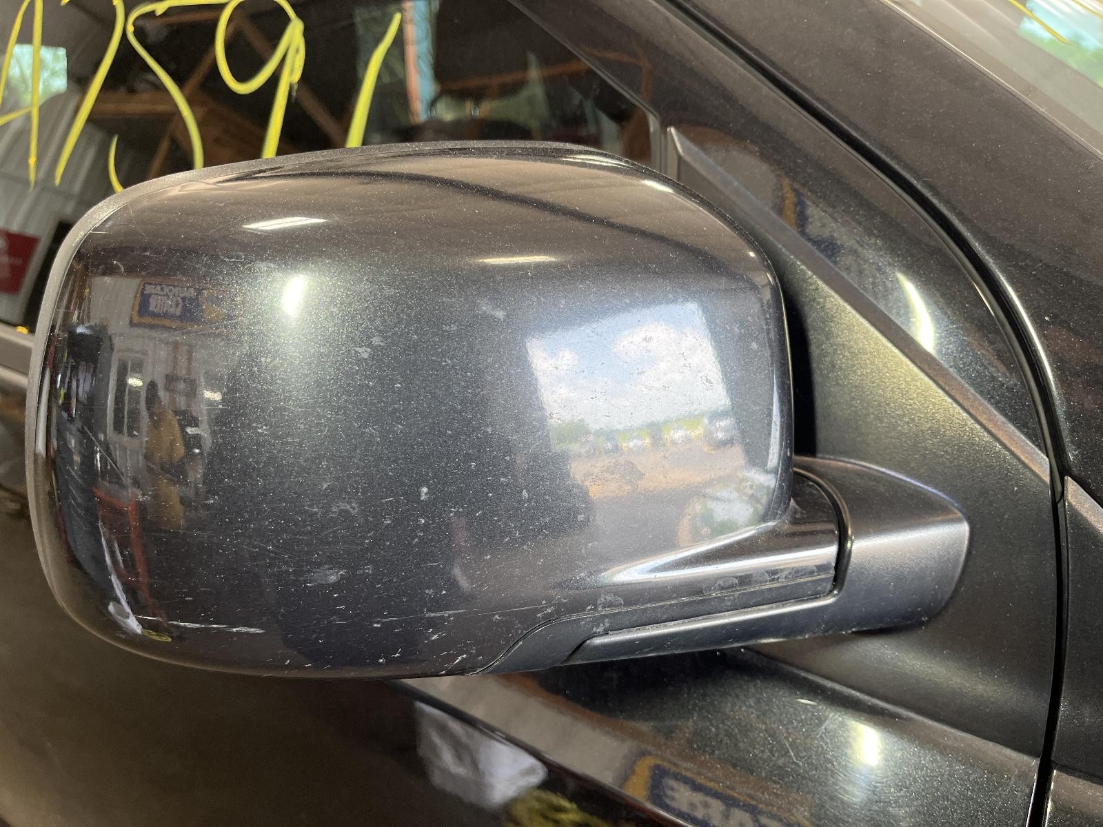 Used Right Door Mirror fits: 2012 Dodge Journey Power manual folding heated pain