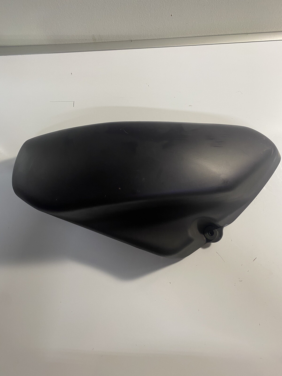 05-09 Suzuki Boulevard M50 RIGHTSIDE COVER PANEL COWL FAIRING 47111-41F0/1