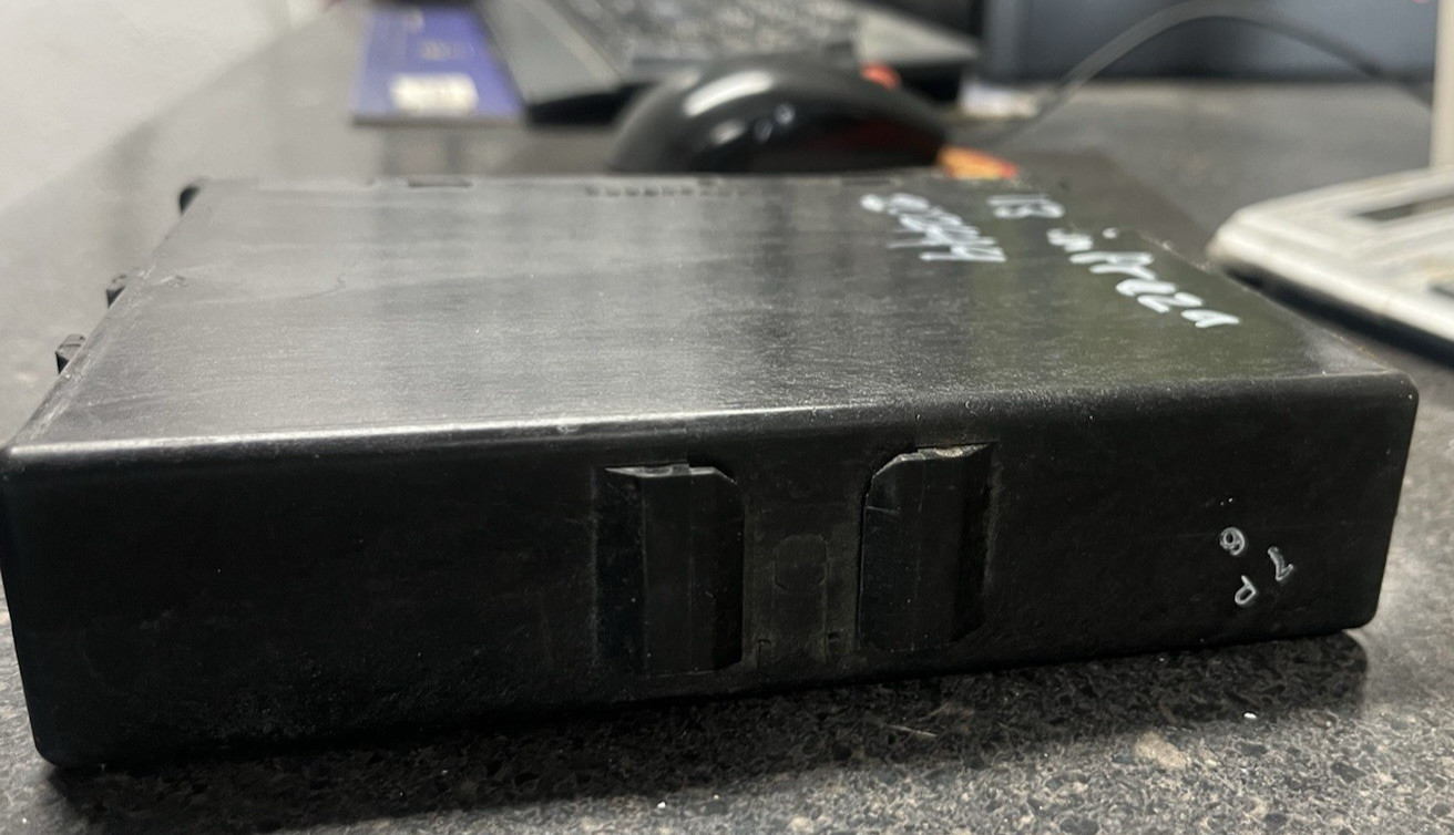 2013 Subaru Impreza Engine Control Unit ECU 22765AE760
