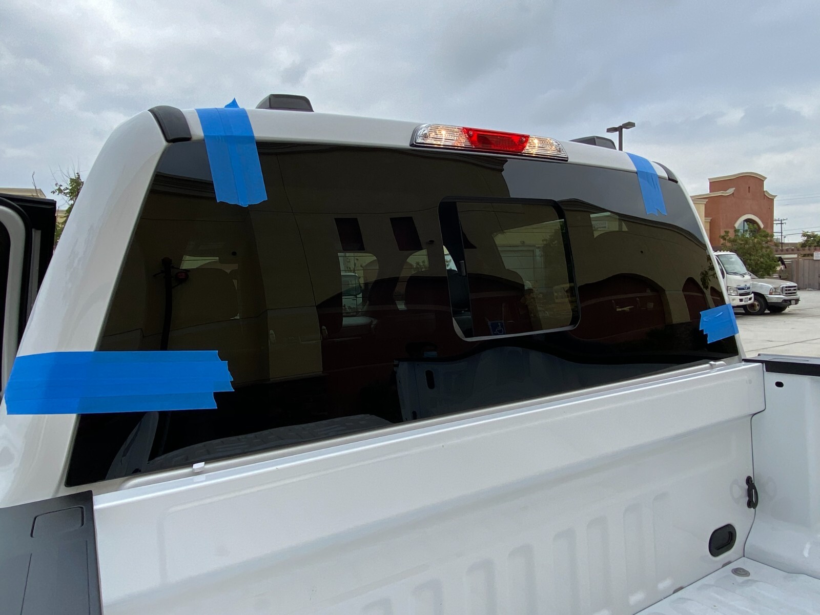 Fits 2017-2023 Ford F250 F350 F450 F550 Rear Glass Manual Sliding Window w/Heat