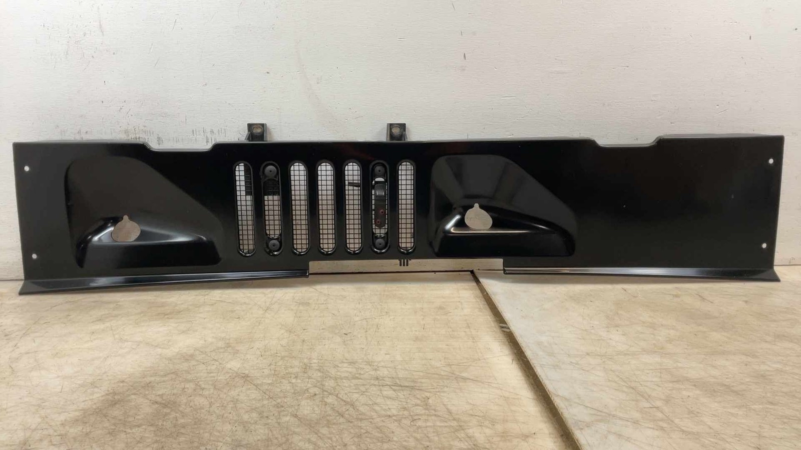 Jeep Wrangler JK OEM Center Cowl Vent Panel PX8-Black 2007-2017 173875