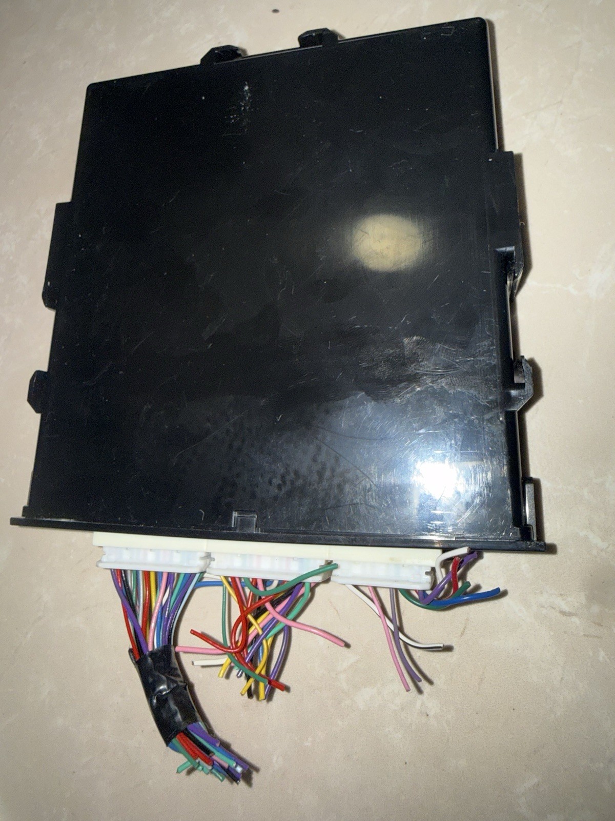 13 – 14 OEM LEXUS ES350 ES300h Tire Pressure Monitor Control Module 8976A-33010