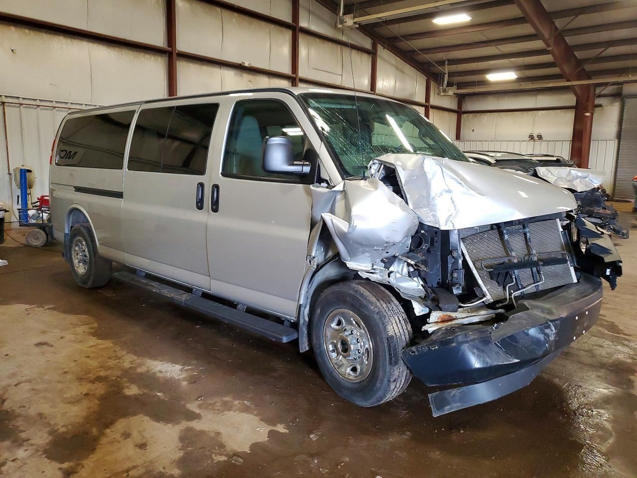 Headlight Sealed Beam Fits 96-17 EXPRESS 2500 VAN 1016475