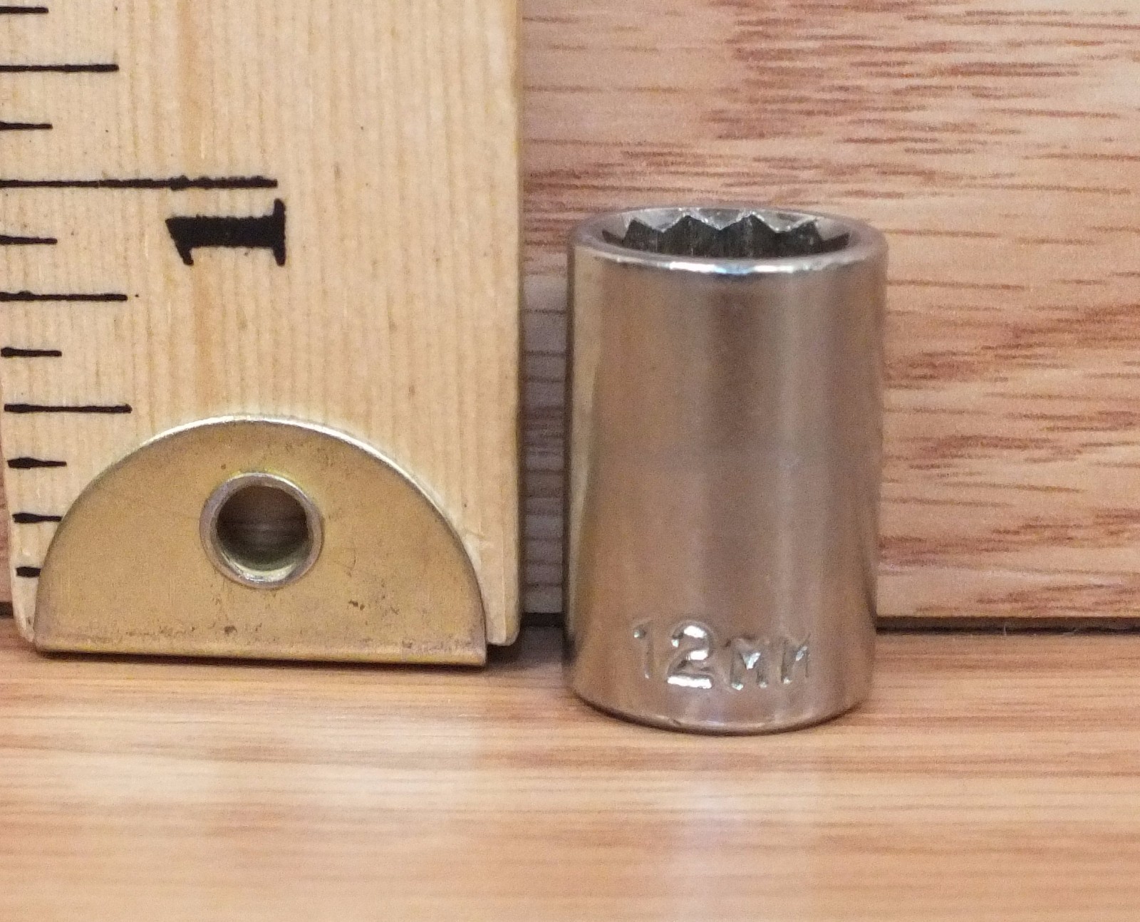 Unbranded/Generic 12mm 12 Point 3/8″ Drive Metric Socket Only **READ**