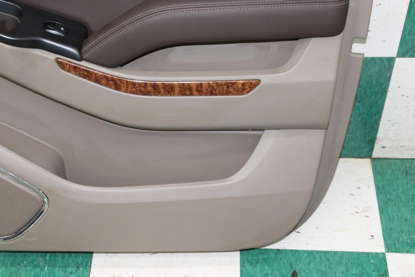 15-20 Suburban 1500 Cocoa Dune Woodgrain Rear RH RR Door Trim Panel Factory OEM