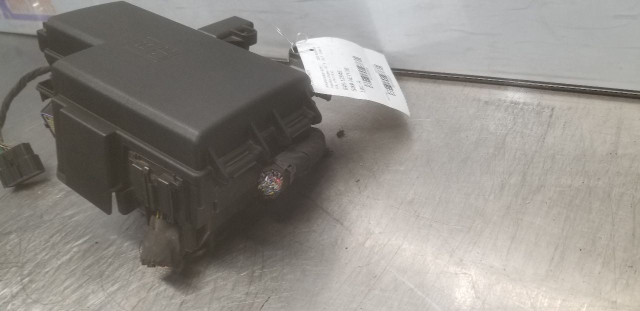 22 FORD MUSTANG 5.0L VIN F ENGINE FUSE BOX