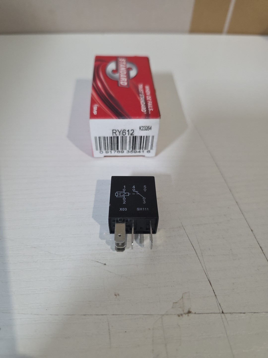 Fuel Pump Relay Standard RY612