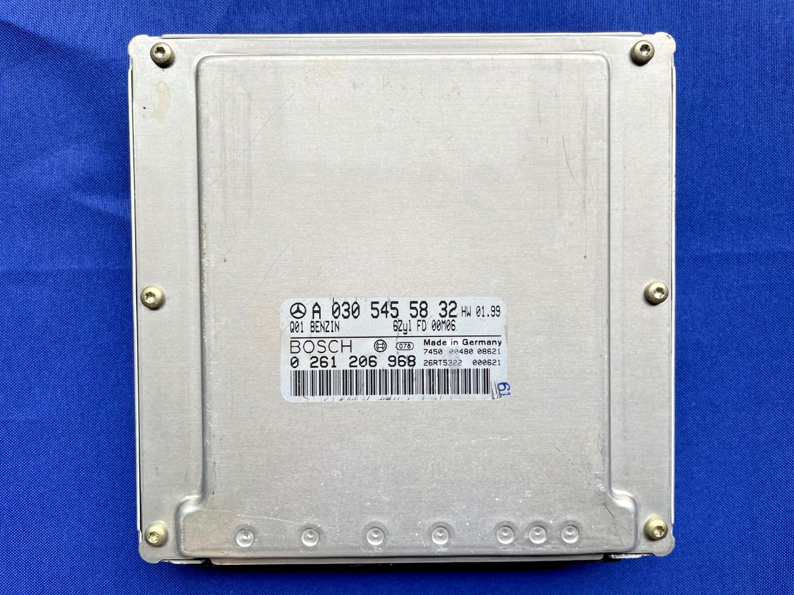 1999-2005 Mercedes W210 E320 M112 Engine Control Module ECM ECU A0305455832 OEM