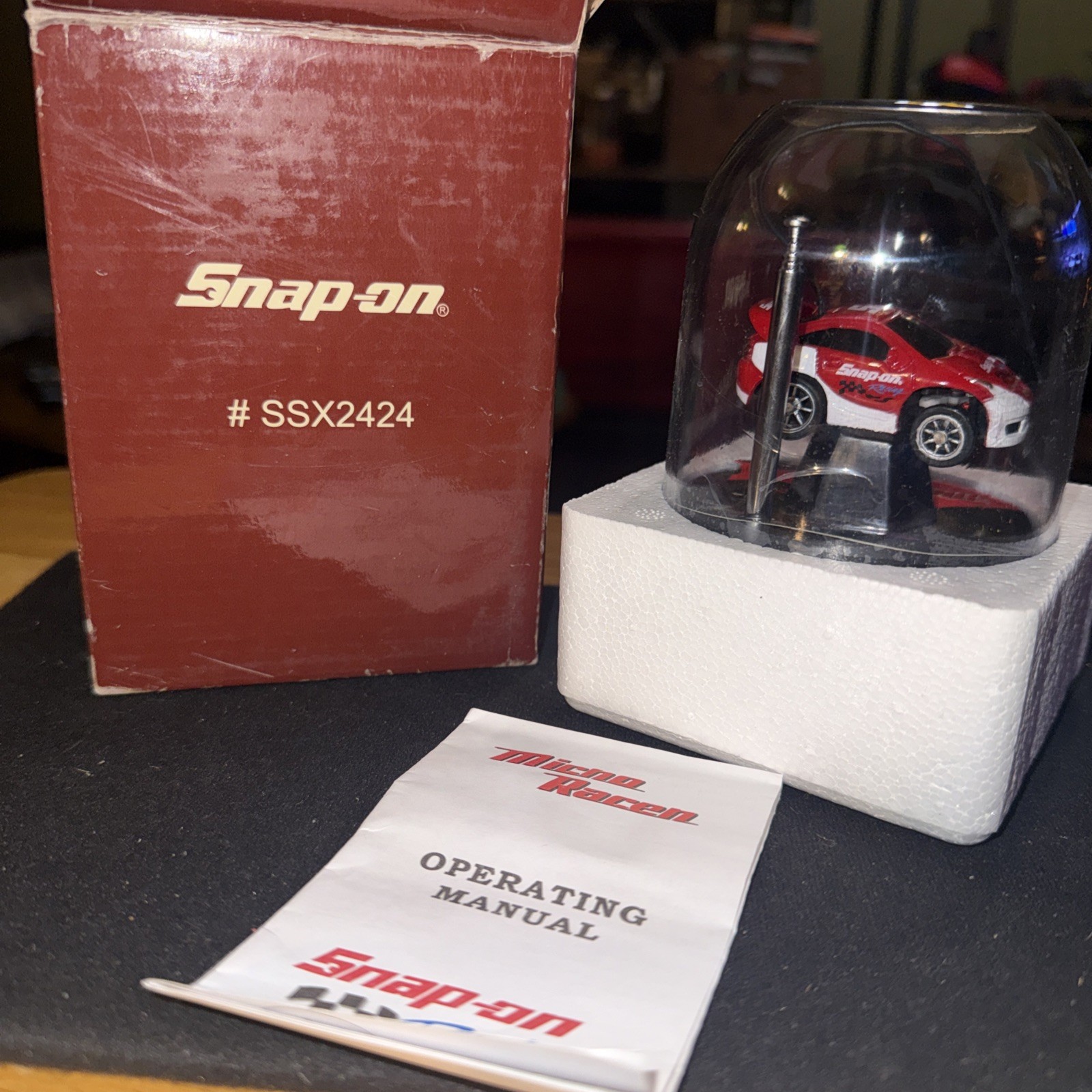 Snap-On Micro Race CAR SSX2424 New Old Stock Sealed Red/white