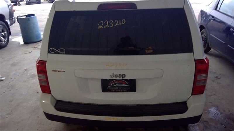Engine ECM Classic Style Vertical Rear Door Handle Fits 13-17 COMPASS 950357