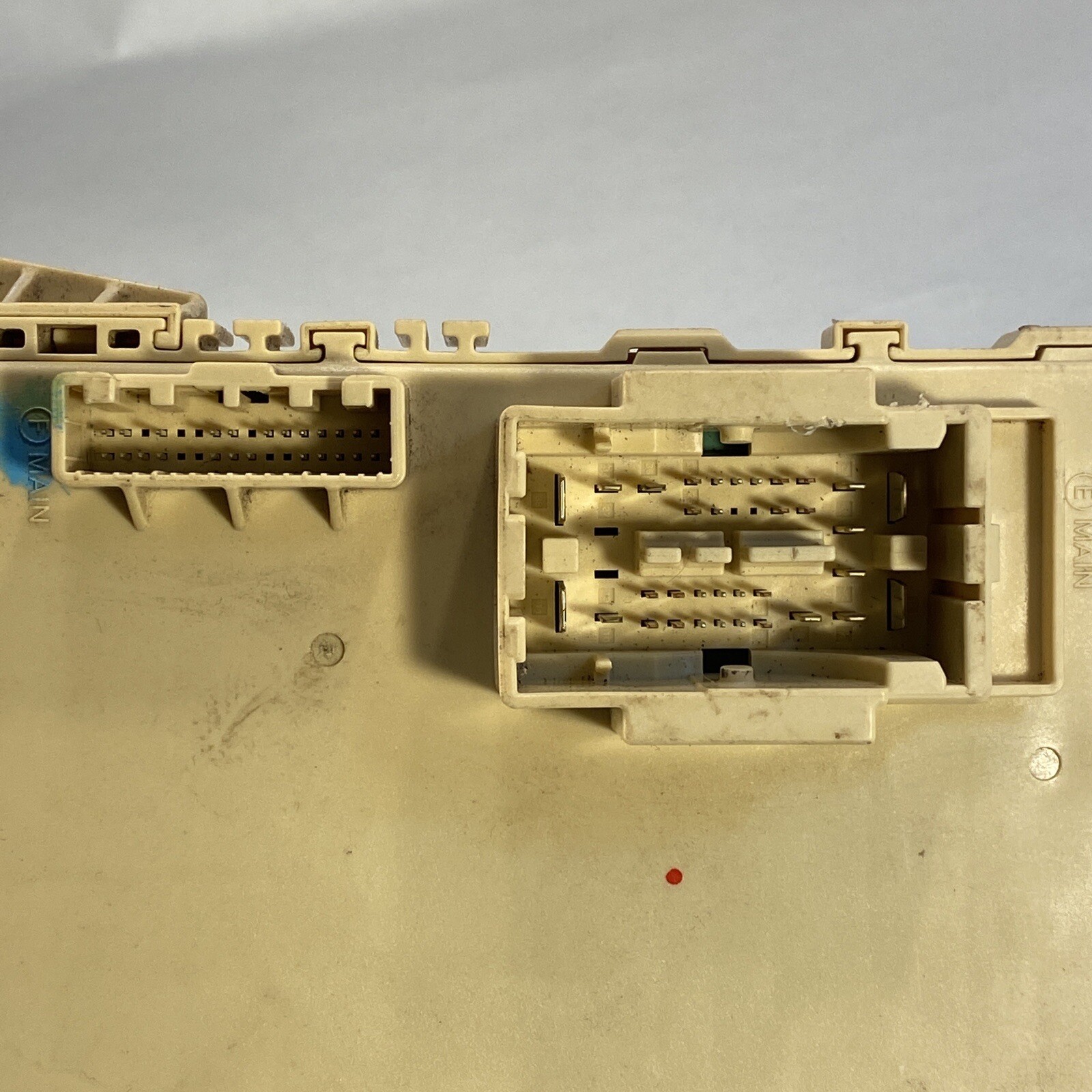 17 18 HYUNDAI ELANTRA Interior Cabin Fuse Junction Box OEM 91950-F2020