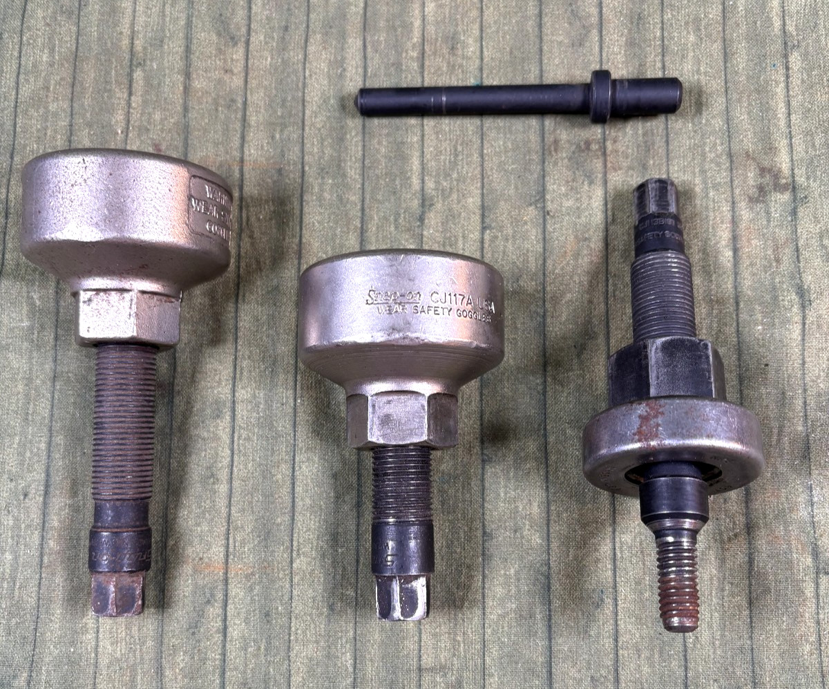 Snap-on Power Steering & Pulley Puller Set – CJ117A, CJ124A, CJ113B101, CJ117B4