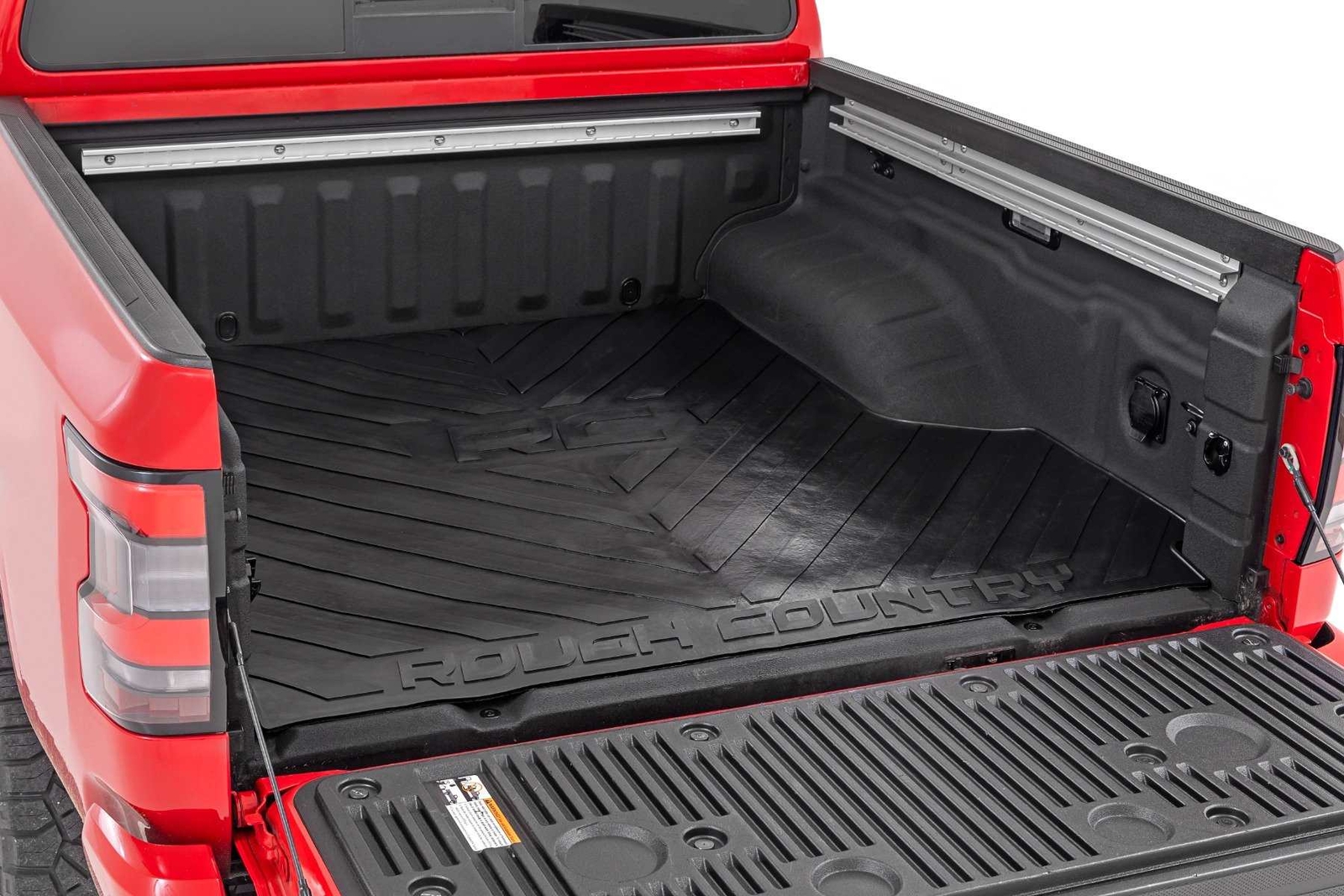 Rough Country Rubber Bed Mat for 2005-2024 Nissan Frontier | 5′ Bed – RCM525