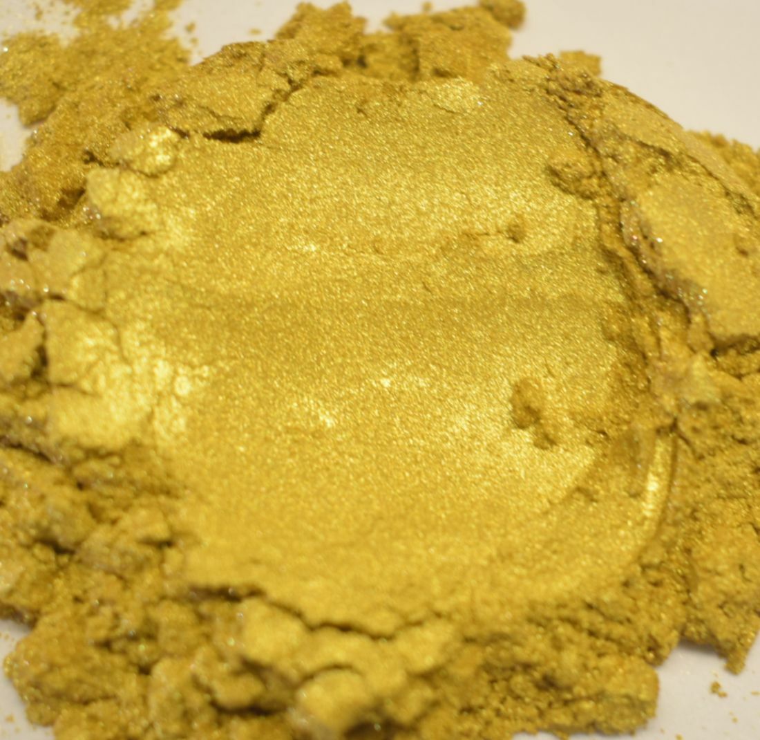 Fine Light Gold Mica Pearl Pigment Automotive Paint Resin Casting Airbrush
