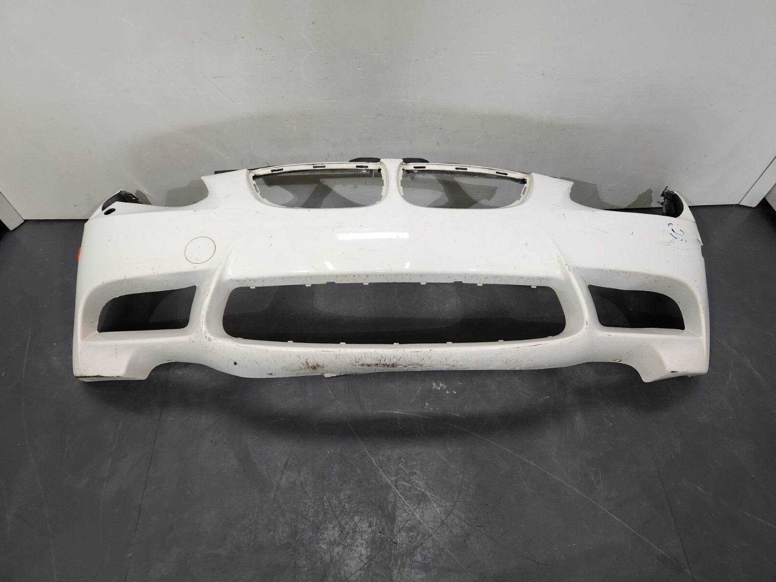 ✅ 08-13 OEM BMW E90 E92 E93 M3 Front Bumper Cover Alpine White 300 *DAMAGE
