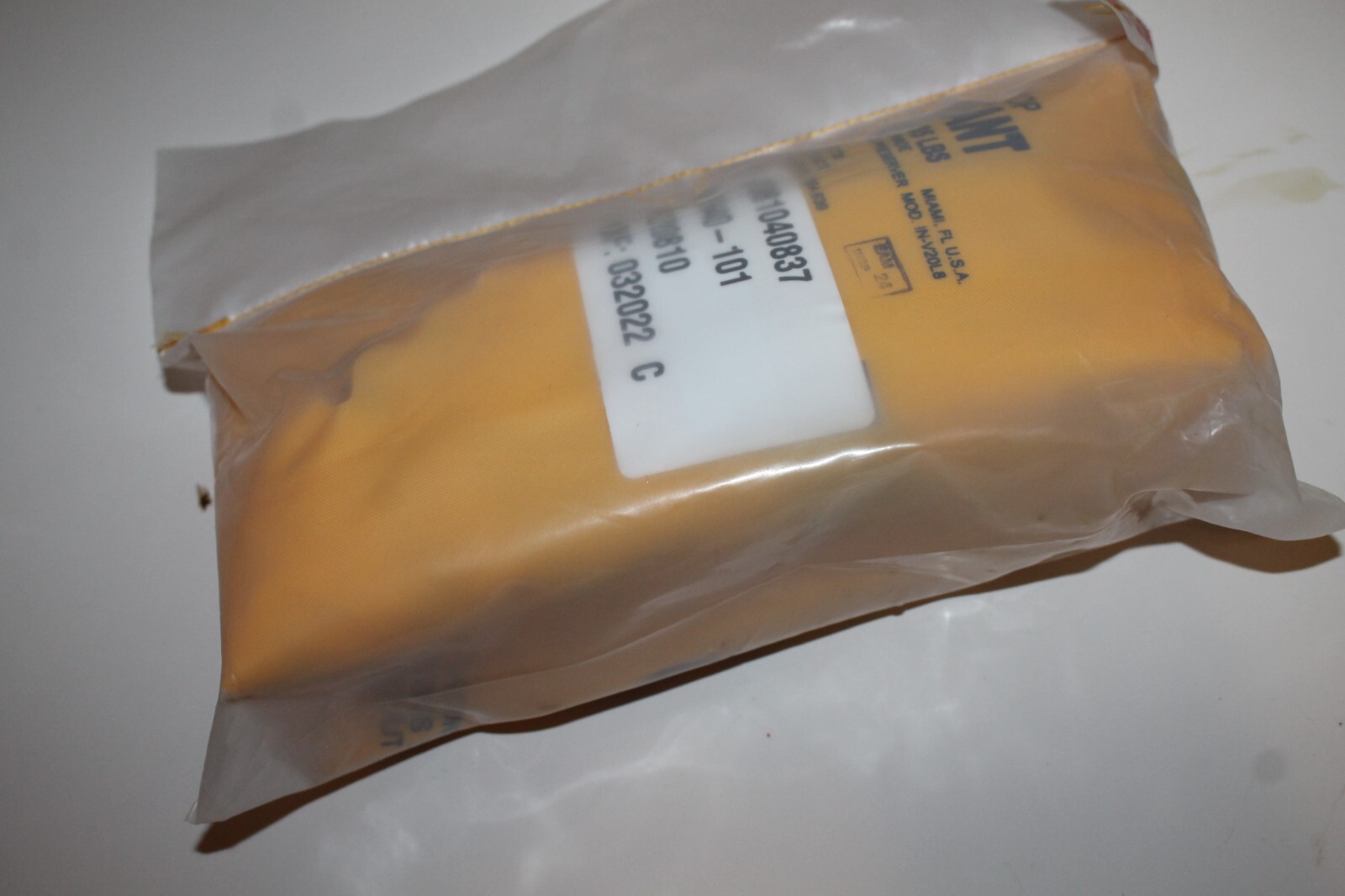 EAM Worldwide P0640-101 Yellow N-V20L8 Infant Aircraft Life Vest