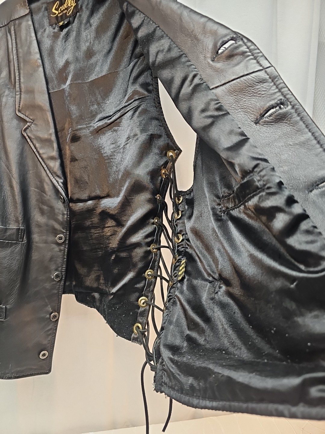 Scully Since 1906 black leather motorcycle side laces button-snap Closure Sz L”