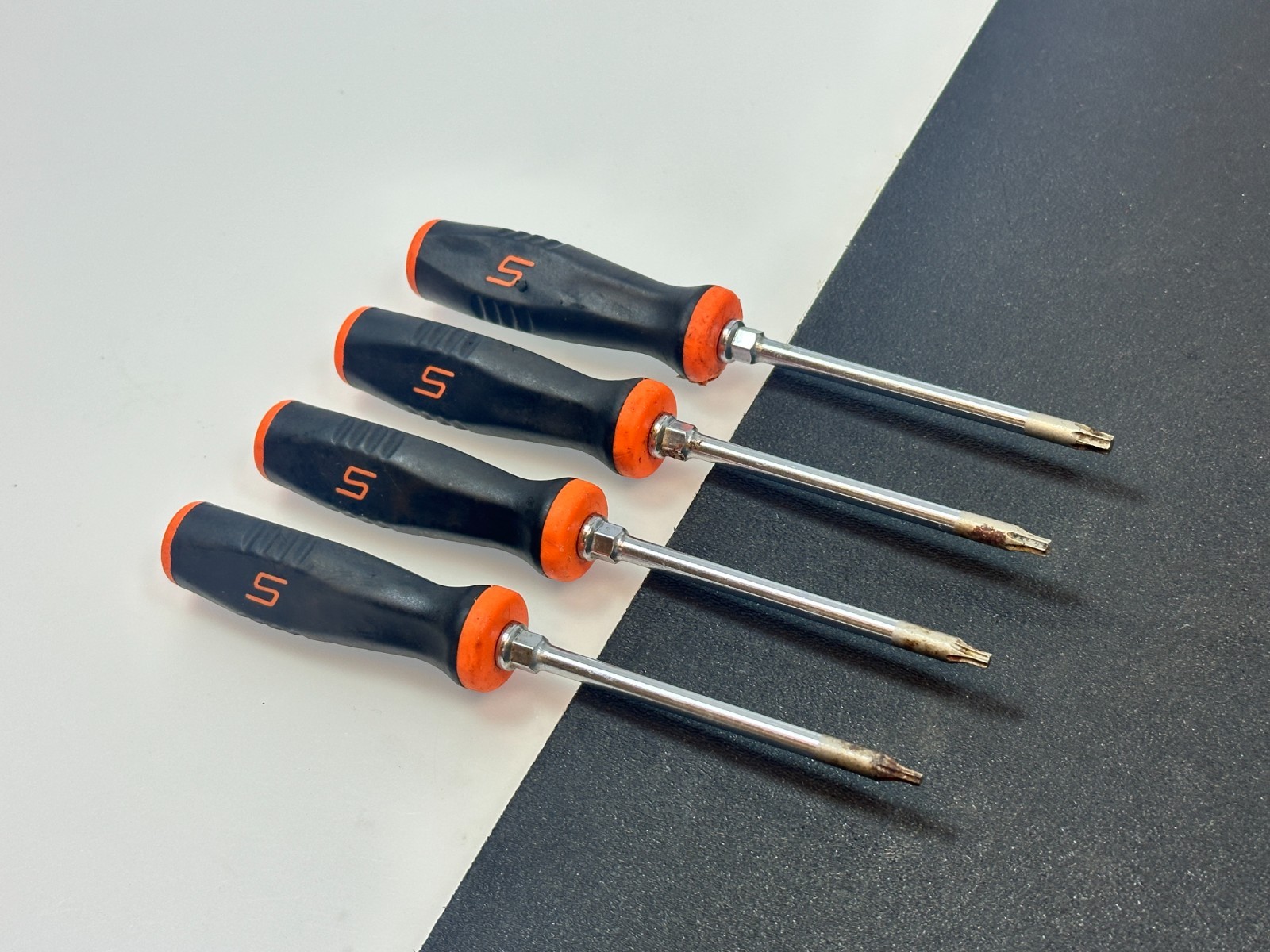 ?? Snap-on Tools USA SGTX40BO Torx Set T8-T20 Miniature Torx Orange Soft Grip