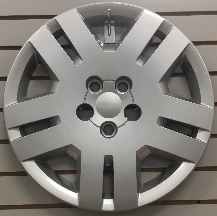 NEW 17″ Silver Bolt-on Hubcap Wheelcover for 2011-2014 DODGE AVENGER
