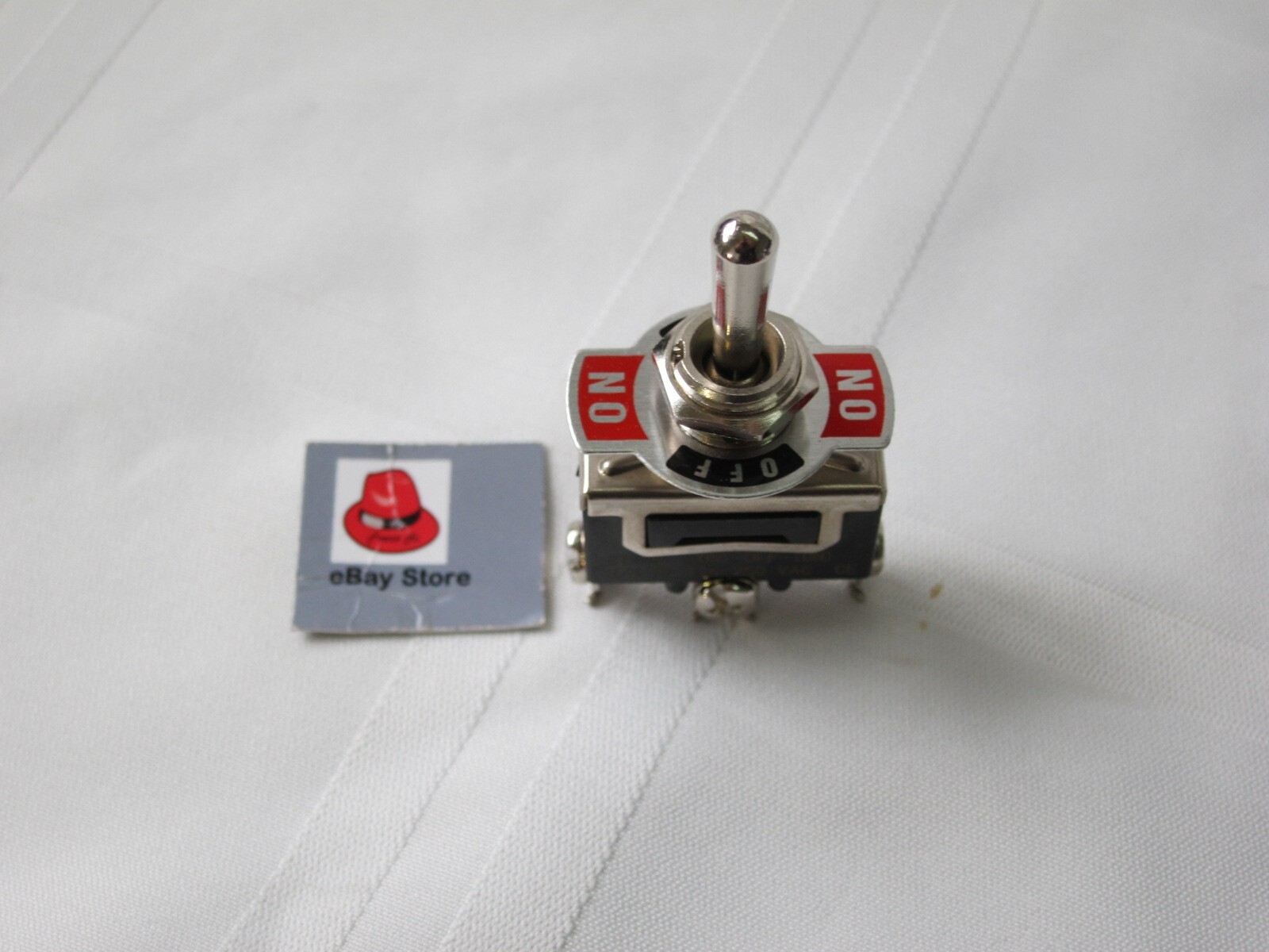 Lowrider Hydraulics Toggle Switch single 3 prongs, with (on)-off-(on) sign, air