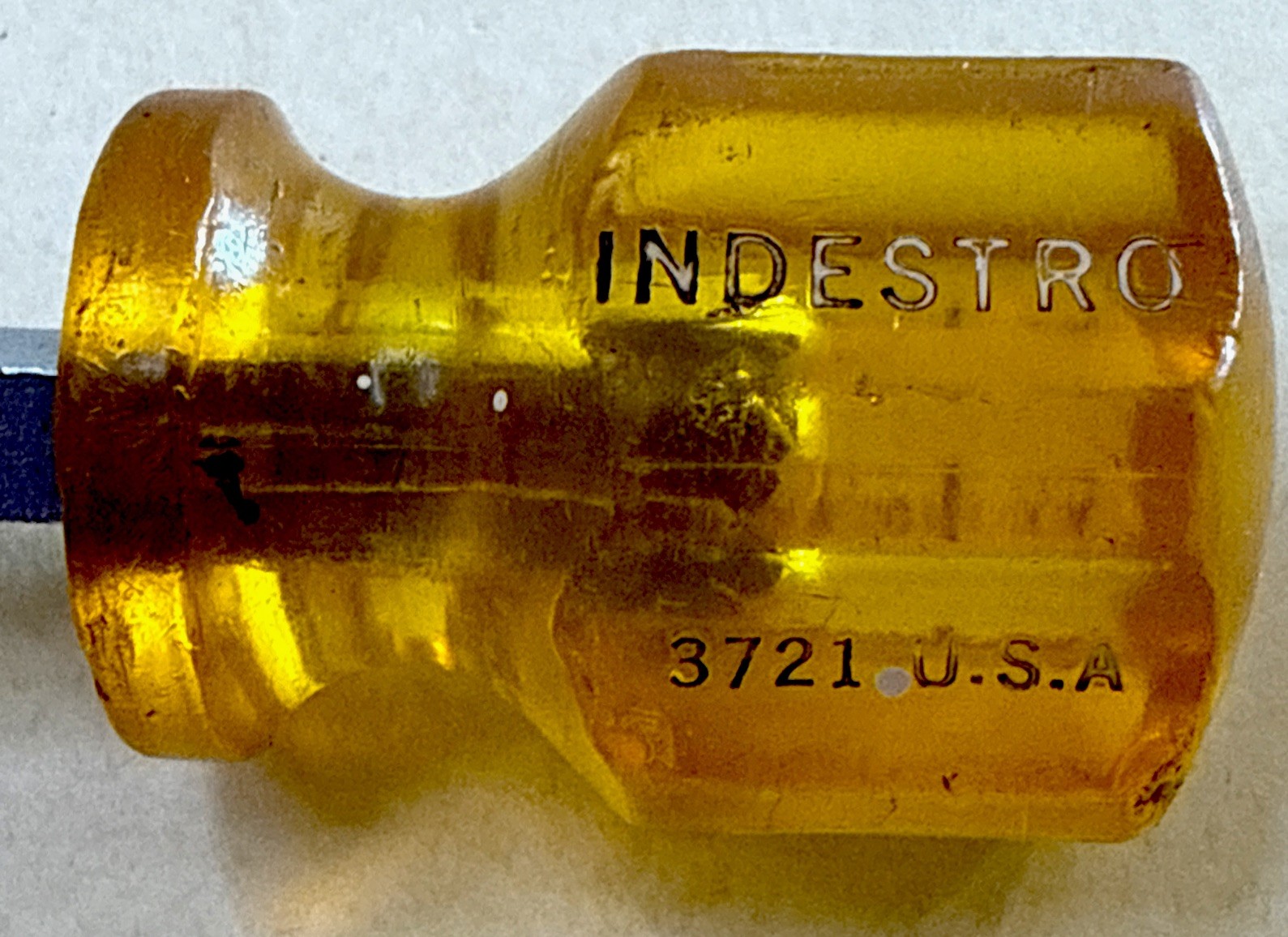 Vintage INDESTRO Amber 3721 Square Shank 1-1/4″ Stubby Flathead Screwdriver old
