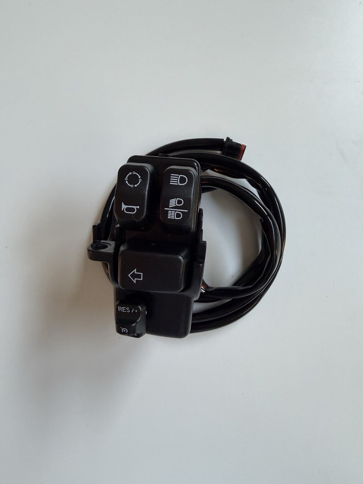 Cruise Control Switch Kit For Harley-Davidson Softtail 2016-2024 41000369