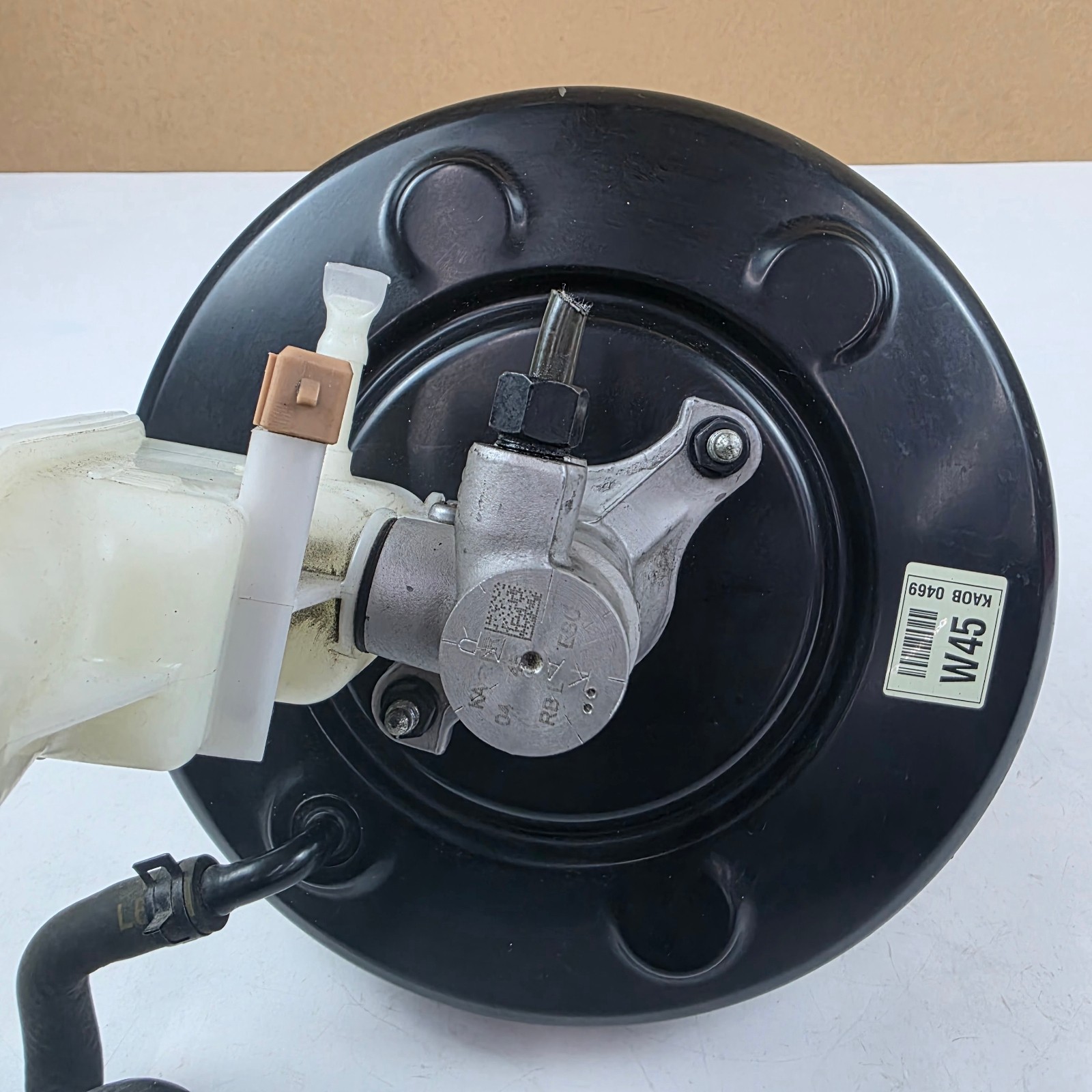 2012-2017 Kia Rio Brake Booster Cylinder Reservoir Assembly OEM W45 / KA0B 0469