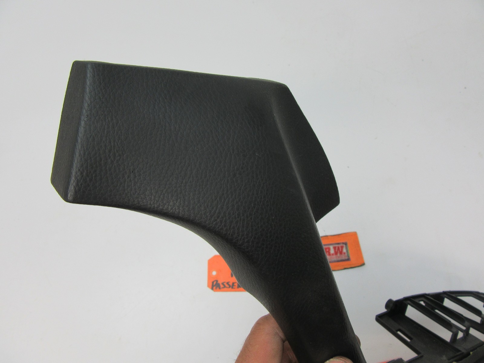 DOOR PANEL RIGHT REAR ARM REST ARMREST PULL HANDLE BACK COVER RR fits 04-08 TL