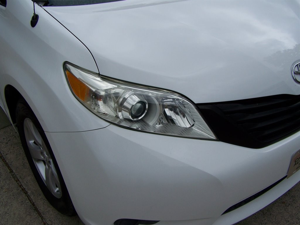 2013 Toyota Sienna 1-OWNER 106K PREMIUM DUAL DOOR & A/C 3RD REAR SEAT WAGON