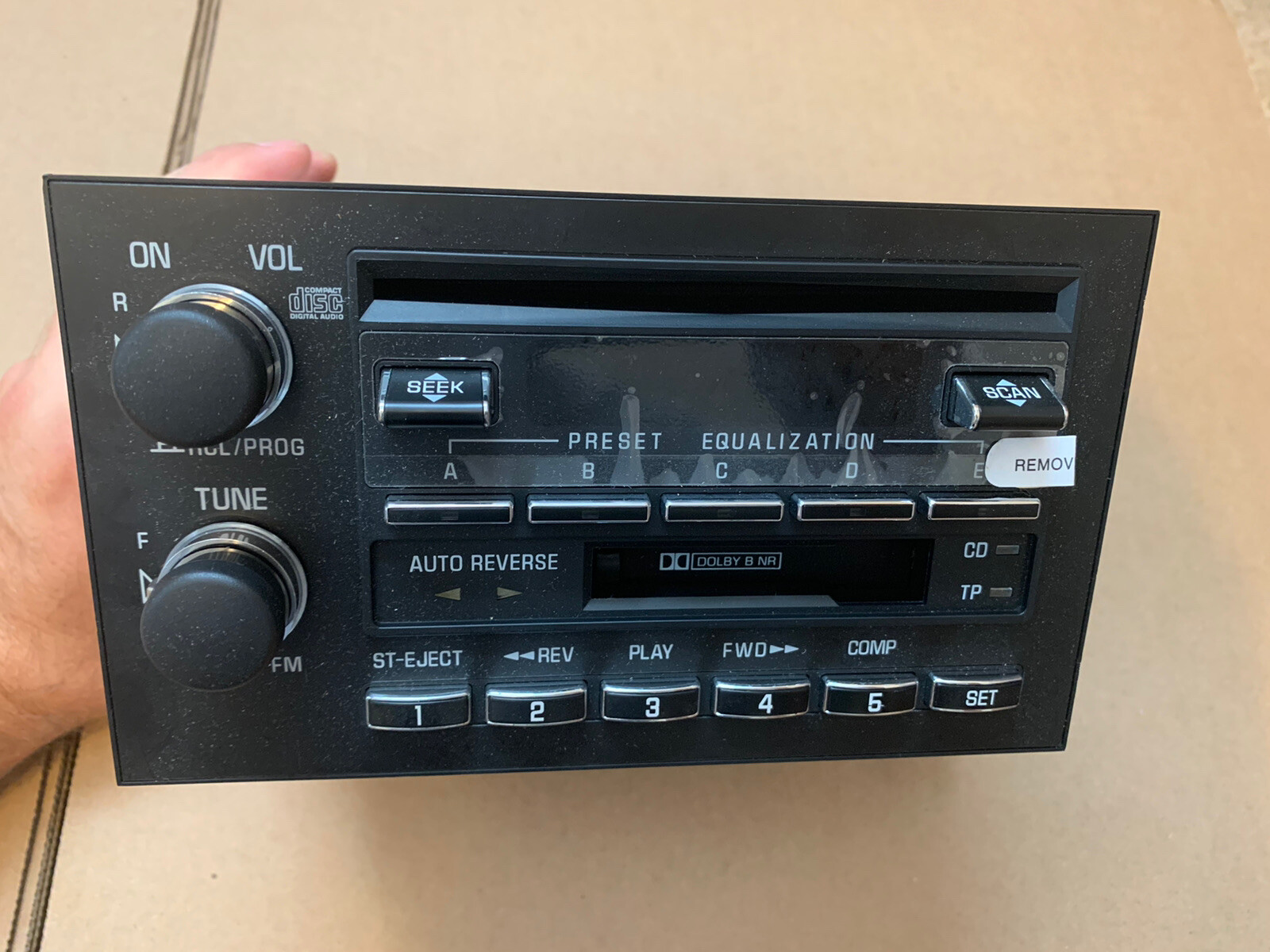 NOS MINT 93-95 Cadillac Fleetwood Brougham OEM AM/FM CD CASSETTE RADIO STEREO