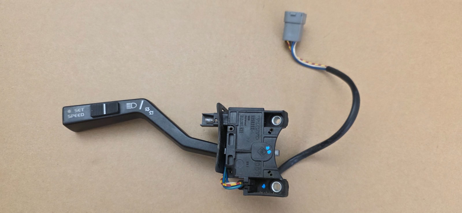 83-95 VOLVO 780 760 760 740 940 960 TURN SIGNAL CRUISE HAZARD SWITCH 1258292 OEM