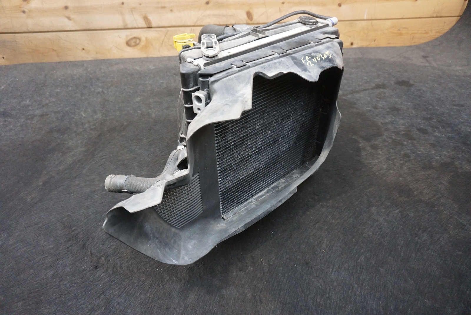 Front Left Radiator Cooling Fan Assembly 99110604310 Porsche 911 Turbo S 2014-19
