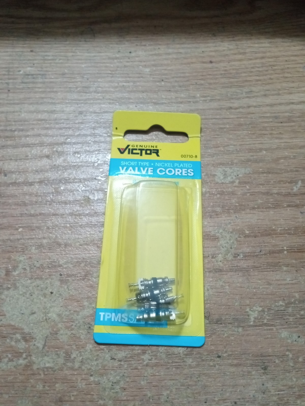 Victor 22-5-00710-8 Short Type Valve Cores, 4 pack