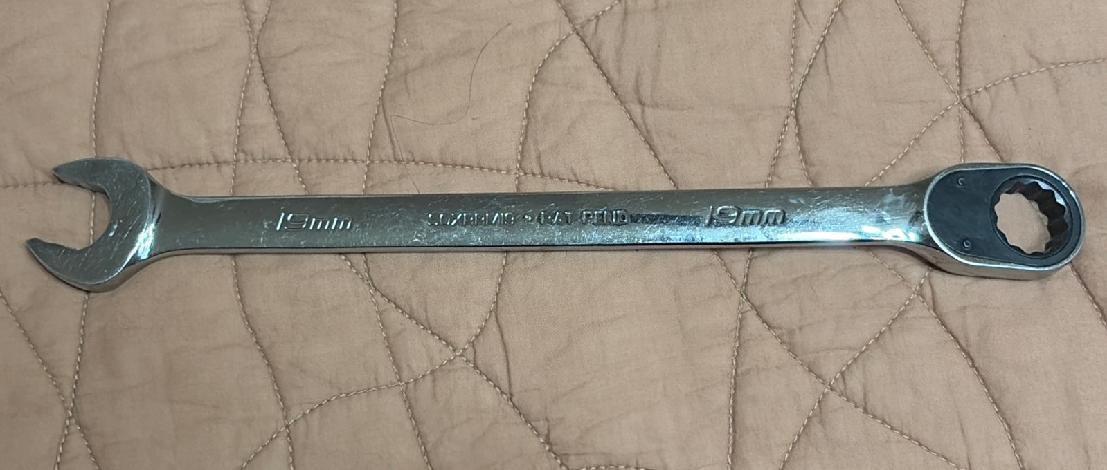 Snap-On USA 19mm Flank Drive Plus Reversible Ratcheting Wrench SOXRRM19