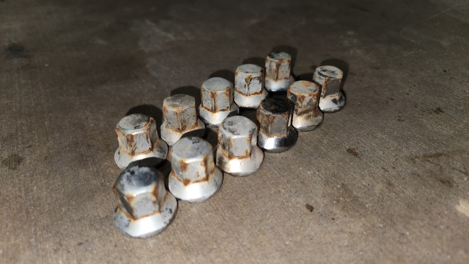 Kawasaki Cylinder Head Nut USED 92015-076 (11 COUNT)