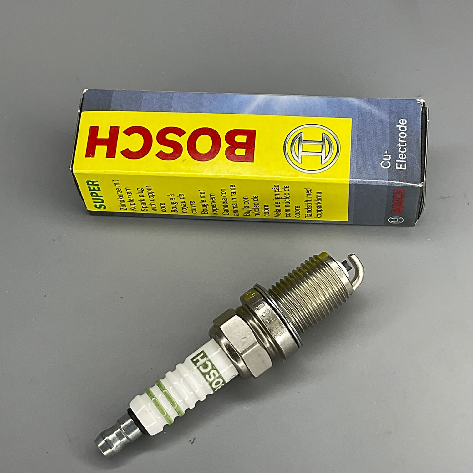 OE Germany Super Spark Plug 4PCS For Chrysler Sebring Ford Probe Honda Isuzu