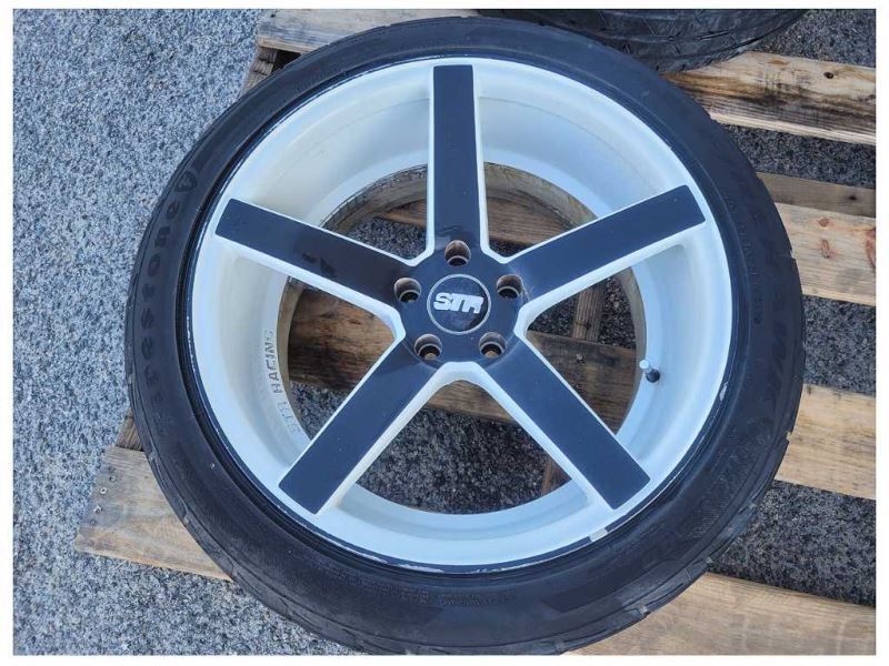 2010-2015 Chevy Camaro SS Rear STR Racing Wheel 20×10.5 Paint 5 Spoke Tire 2582