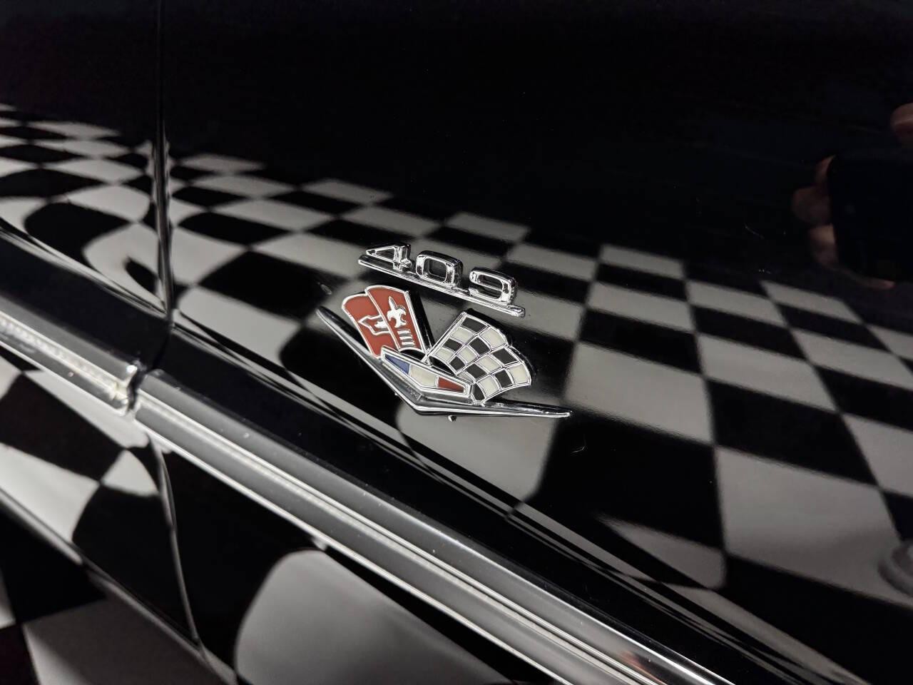 1963 Chevrolet Impala SS 409/340 HP – L-33 NUMBERS MATCHING – 4-Speed