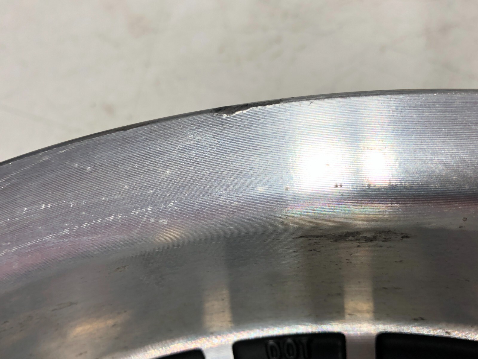 09-23 HARLEY DAVIDSON TRI GLIDE OEM REAR 15″ x 5.5″ RIM WHEEL 83327-09 40900070