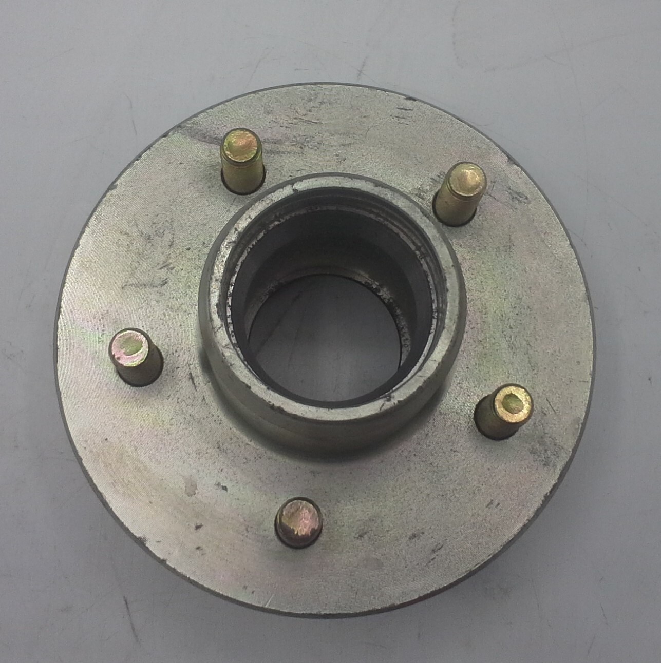 5 x 4.5 UFP L68149 1-3/8″ Straight Spindle Hub Trailer Axle Ranger Boat 1.375″