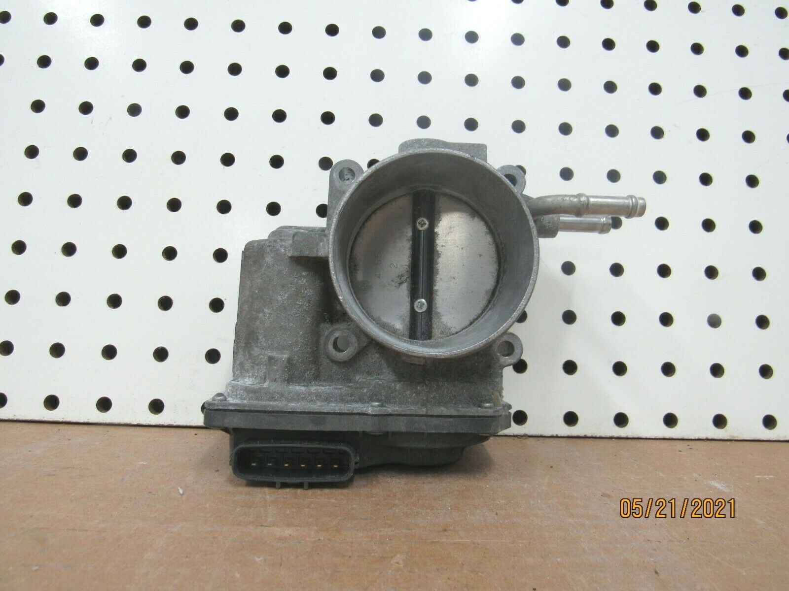 10 11 12 13 14 15 16 17 Toyota Camry Throttle Body Assembly THB 220300V010 OEM