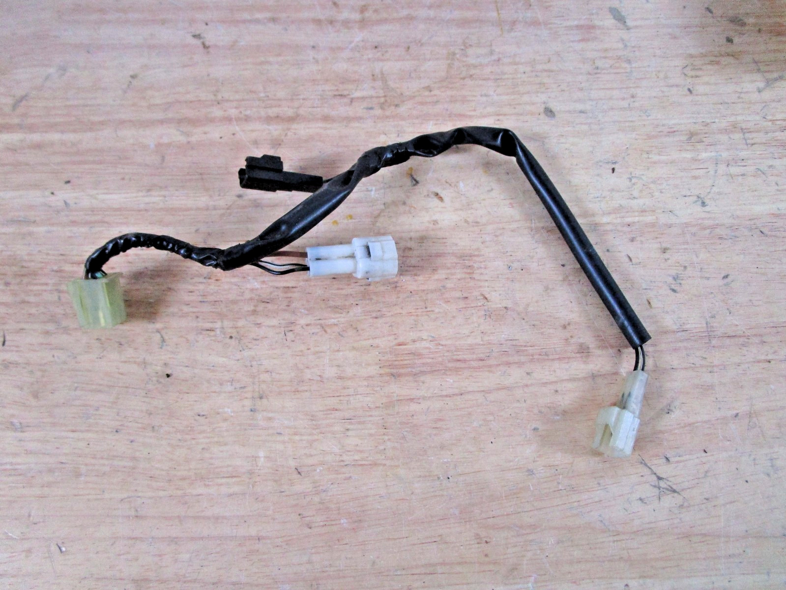 06 07 2006 2007 SUZUKI GSXR 600 750 REAR TAIL BRAKE LIGHT SUB WIRE HARNESS OEM