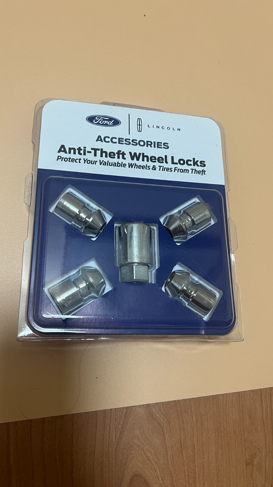 Genuine OEM Ford Lincoln Anti Theft Wheel Lock Set Chrome Plated DM5Z1A043A