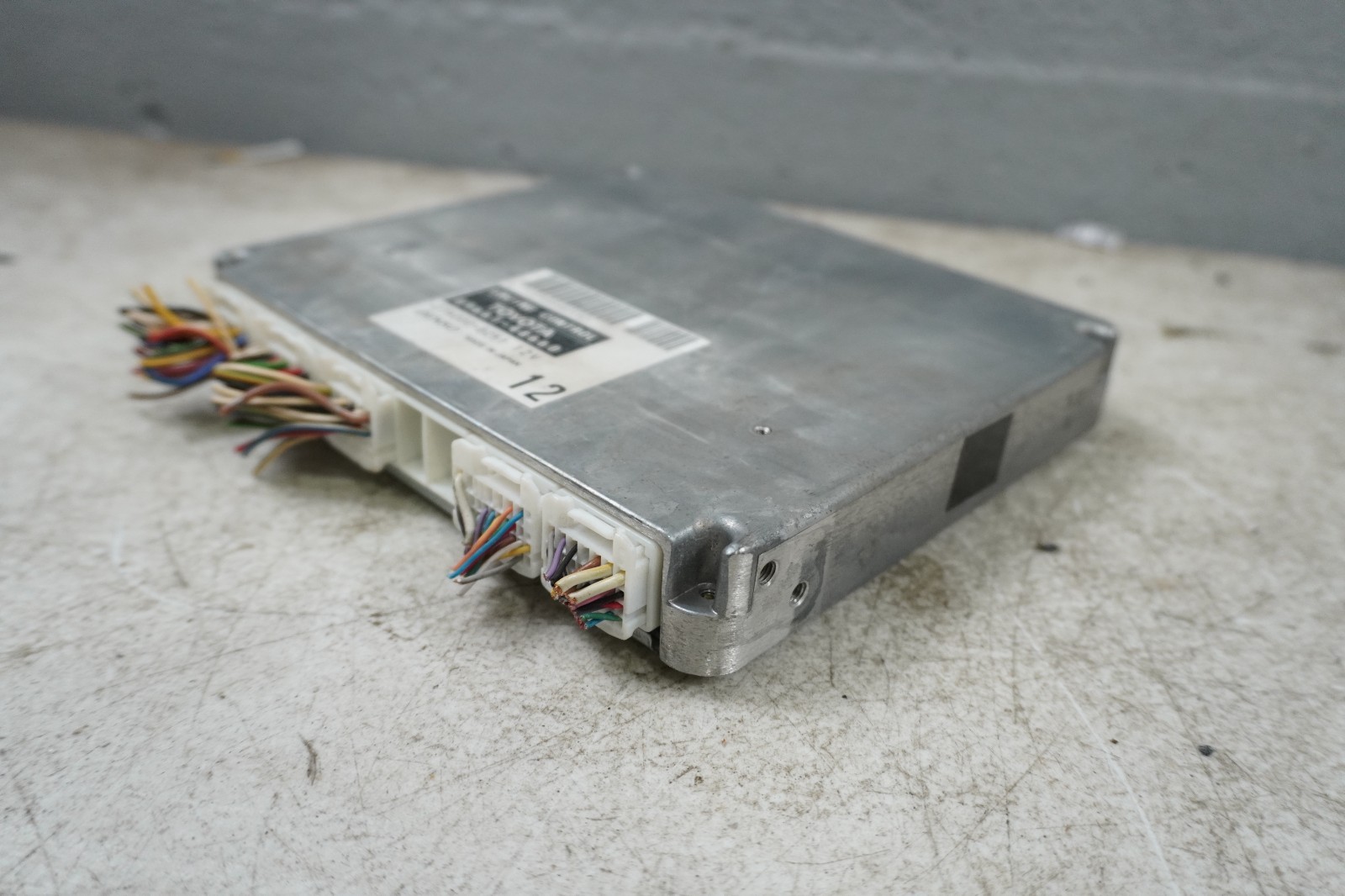 2003-2005 Toyota Highlander OEM Engine Control Module Unit ECU ECM 89661-48660