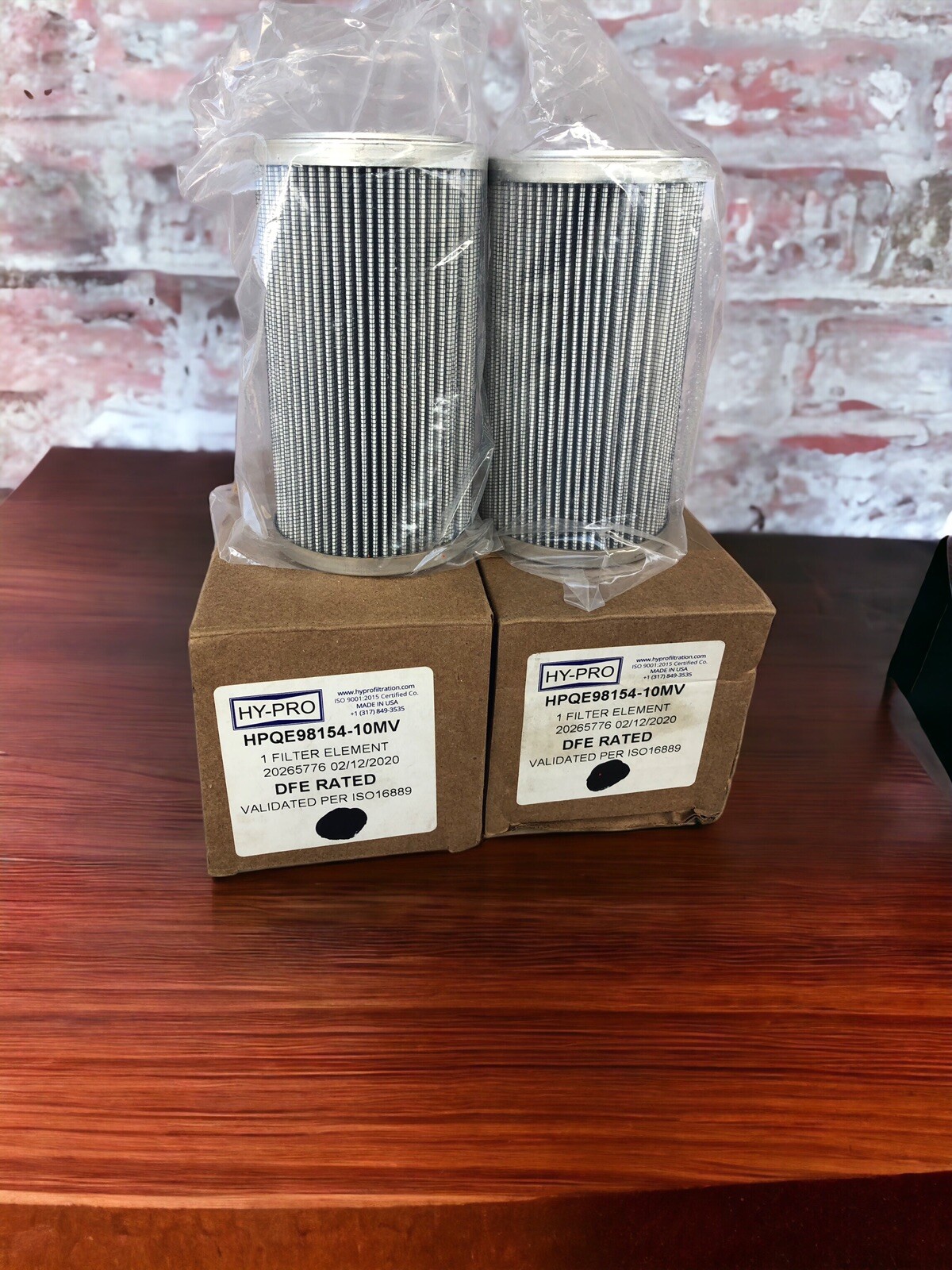LOT OF 2 HY-PRO HPQE98154-10MV FILTER ELEMENT DFE RATED 20265776