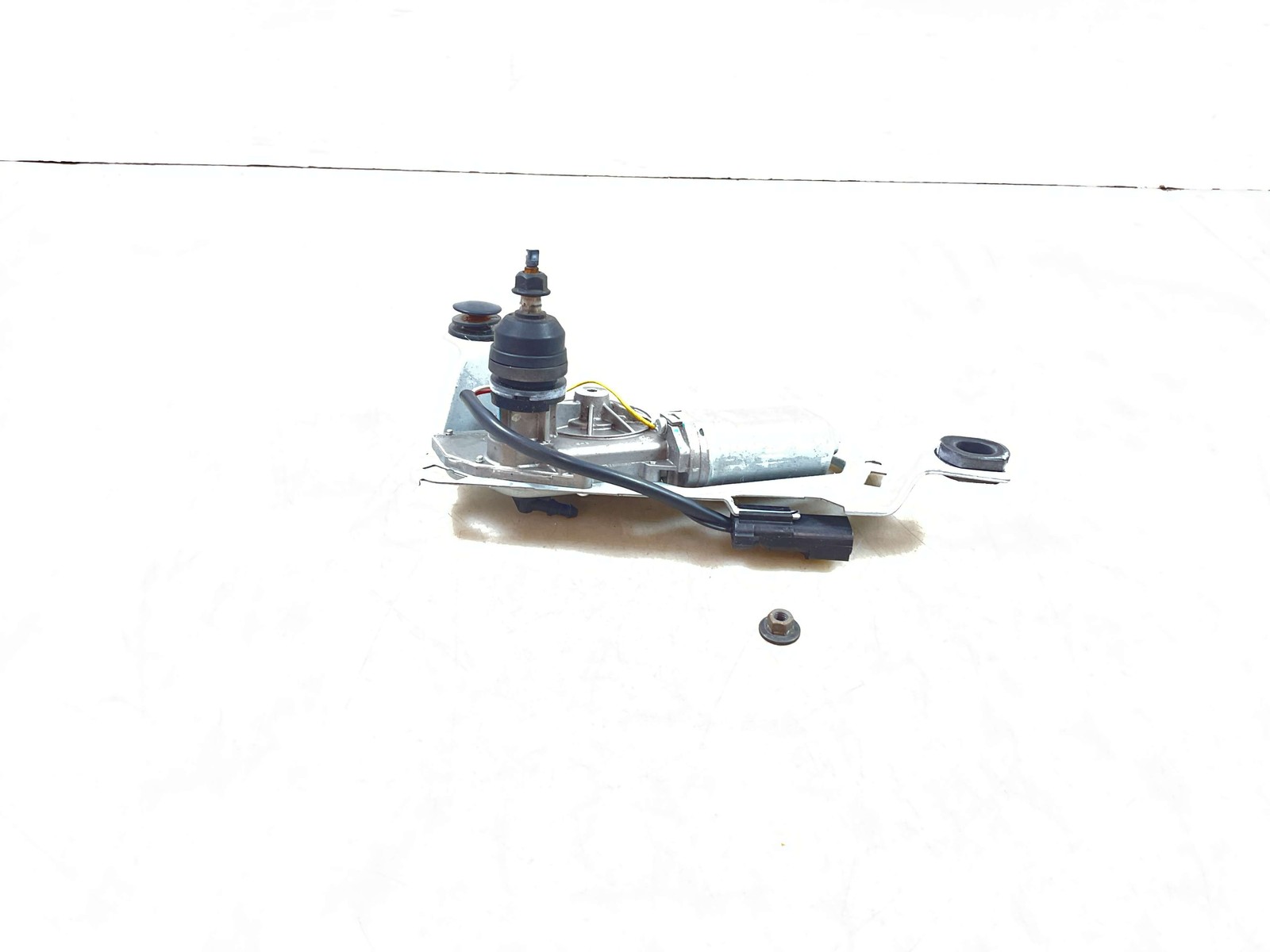 Used Back Glass Wiper Motor fits: 2015 Jeep Wrangler Grade A